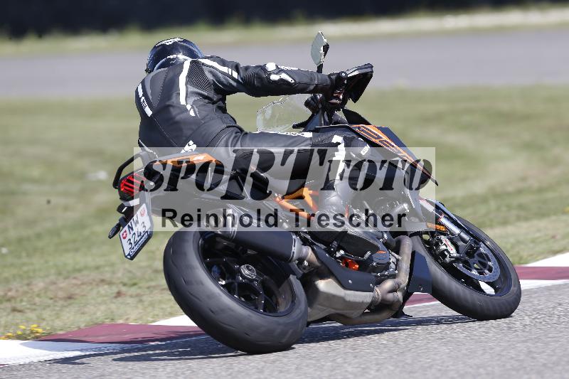 /Archiv-2025/49 26.08.2025 Cornu Master School ADR/gruen-vert/26